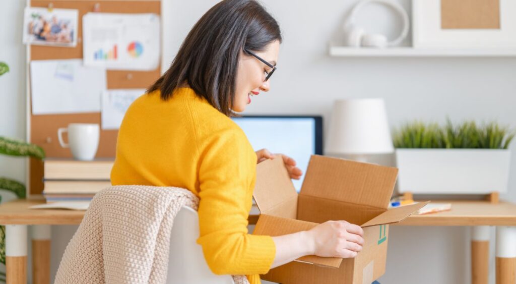 Embalajes de cartón para el Black Friday 2024