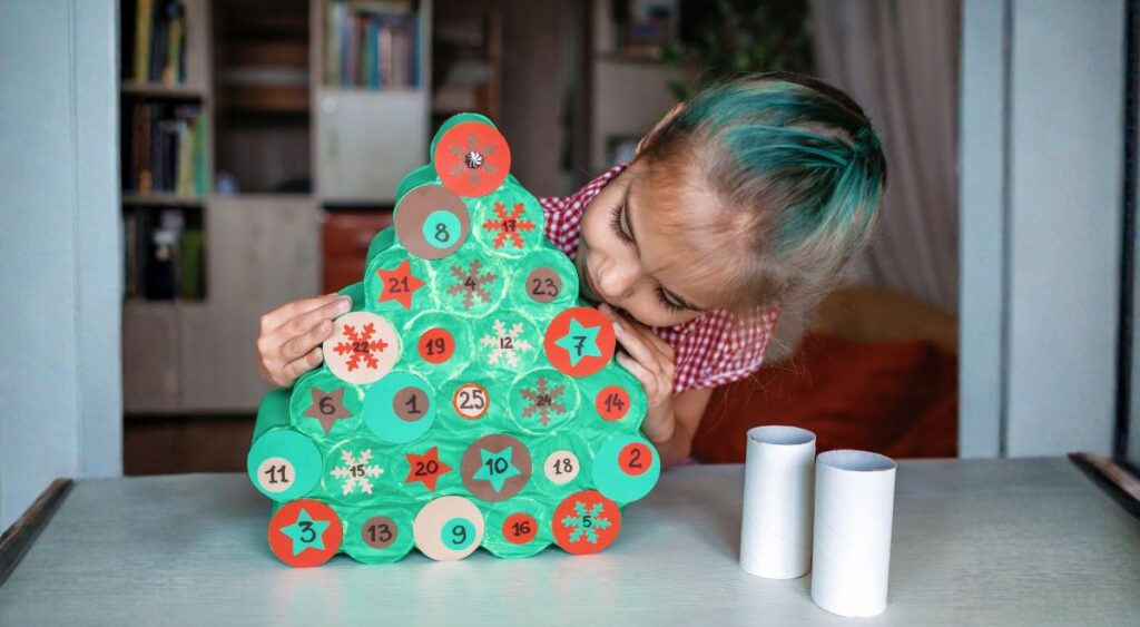 Calendario de adviento Diy en Cartón